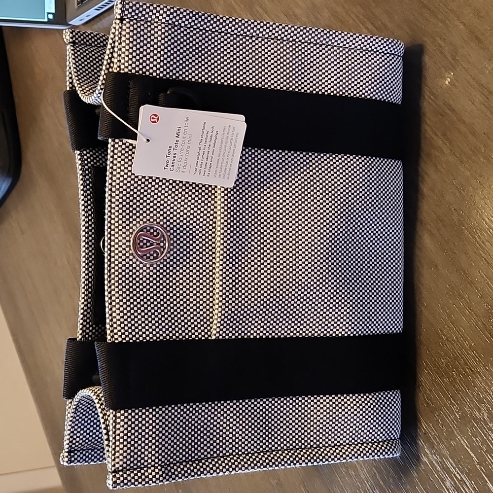 NEW Lululemon Two-Tone Canvas Tote Bag 4.5L Anchor/Light Ivory